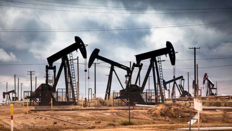 与俄罗斯谈崩火狐电竞减产计划后 沙特迅速以降价增产打响原油价格战