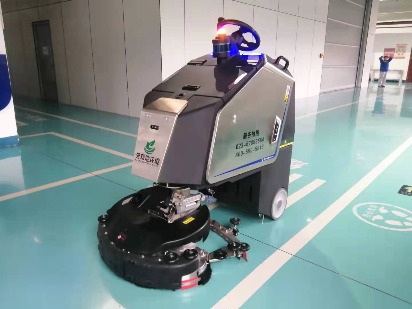 火狐电竞:扫地机器人380拖地擦地机器人irobot更值得购买